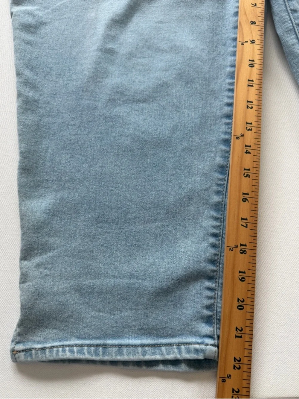 EUC Women's Terra & Sky Straight Light Blue Jeans Size 3X 24-26W (KB3) - Picture 3 of 6